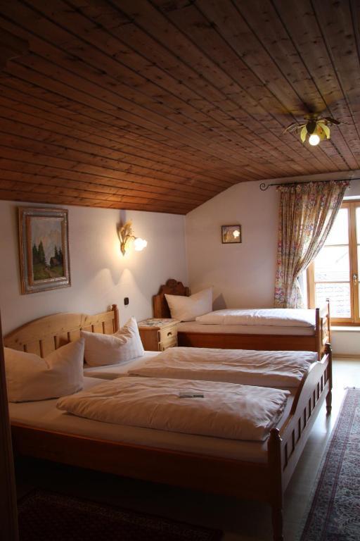 ホテルLandgasthof Bock ガウティンク 部屋 写真