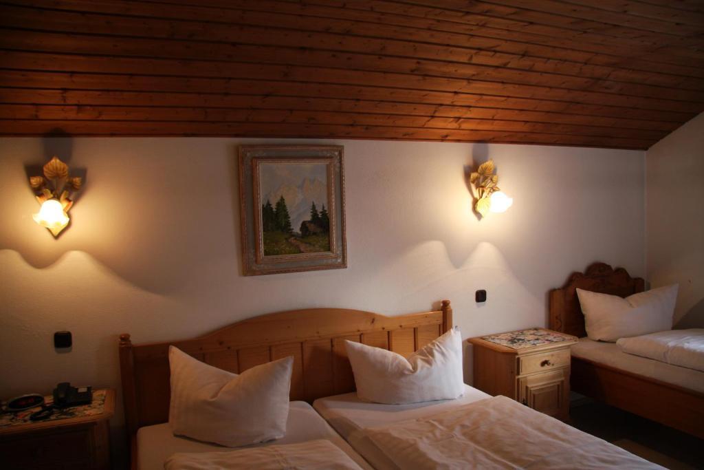 ホテルLandgasthof Bock ガウティンク 部屋 写真