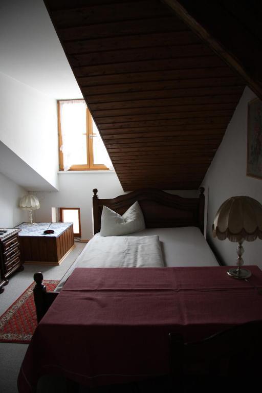 ホテルLandgasthof Bock ガウティンク 部屋 写真